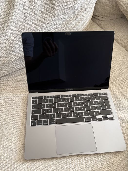 MacBook Air M1 | 16 GB RAM | 256 GB SSD