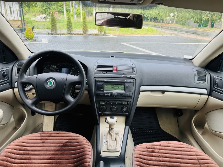 Продам Skoda Octavia A5 2005 рік 2.0 FSI Автомат в хорошому стані!