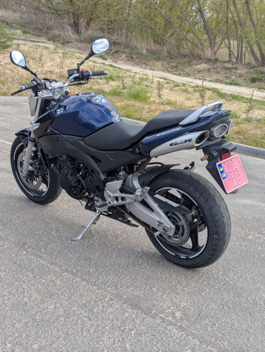 Сузукі gsr 600 Свіжий