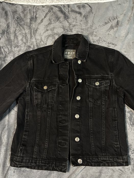 Чорна джинсовка, жіноча.