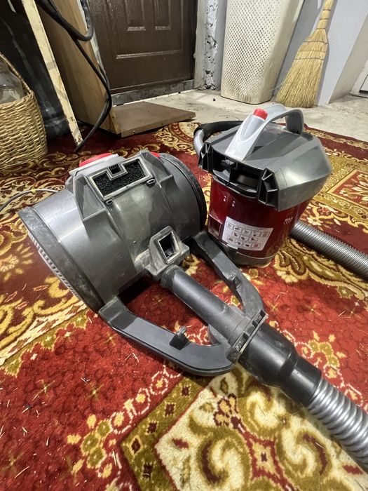 Продам пилосос в гарному стані