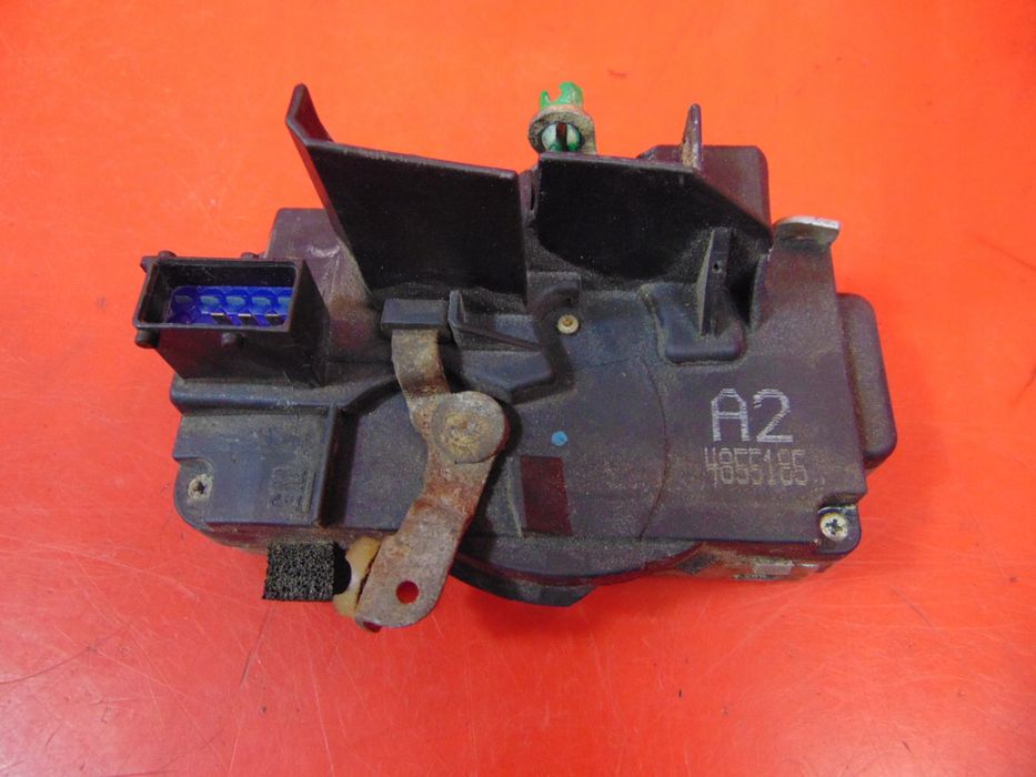 saab 95 9-5 i zamek drzwi prawy przód 4855185