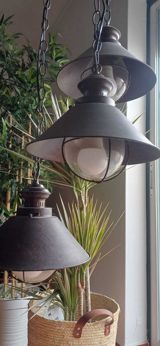 Iluminação Sala com três luminárias