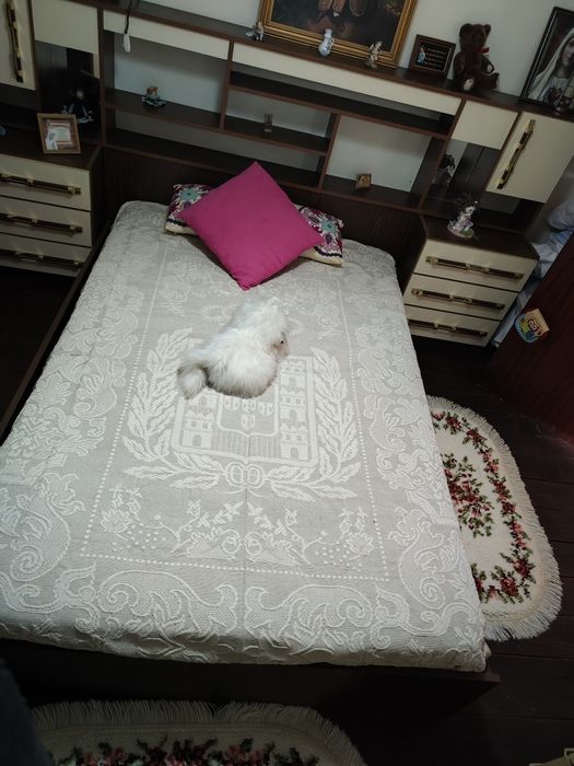 Quarto  completo com tudo o que tem na foto