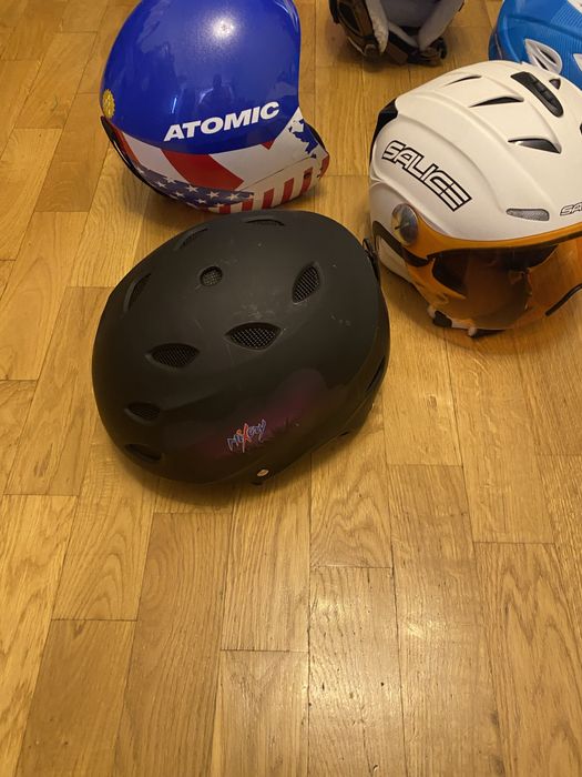 Шлем скутер- мопед от 250 грв.