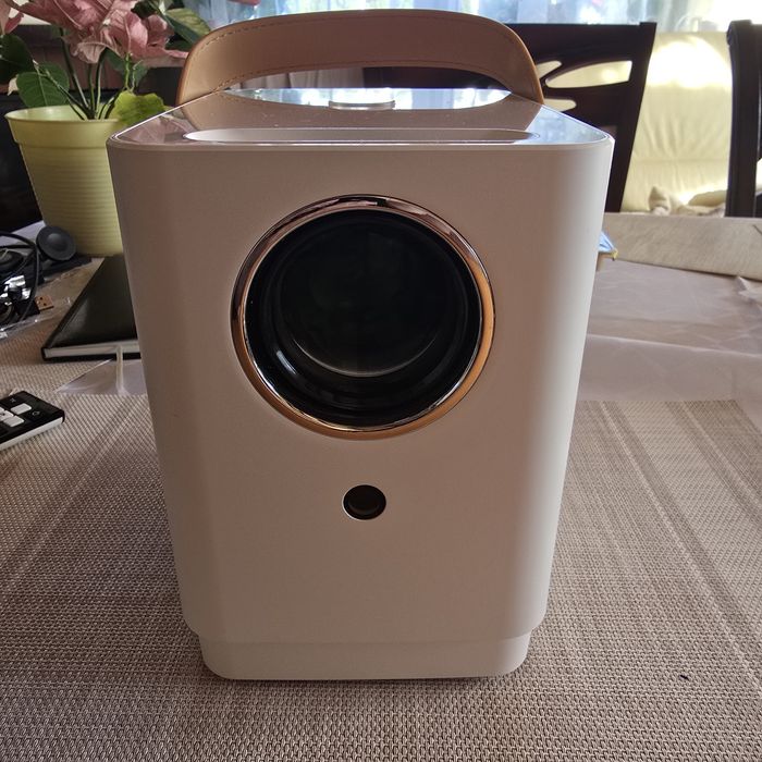 Projektor   Surewhell Q 3