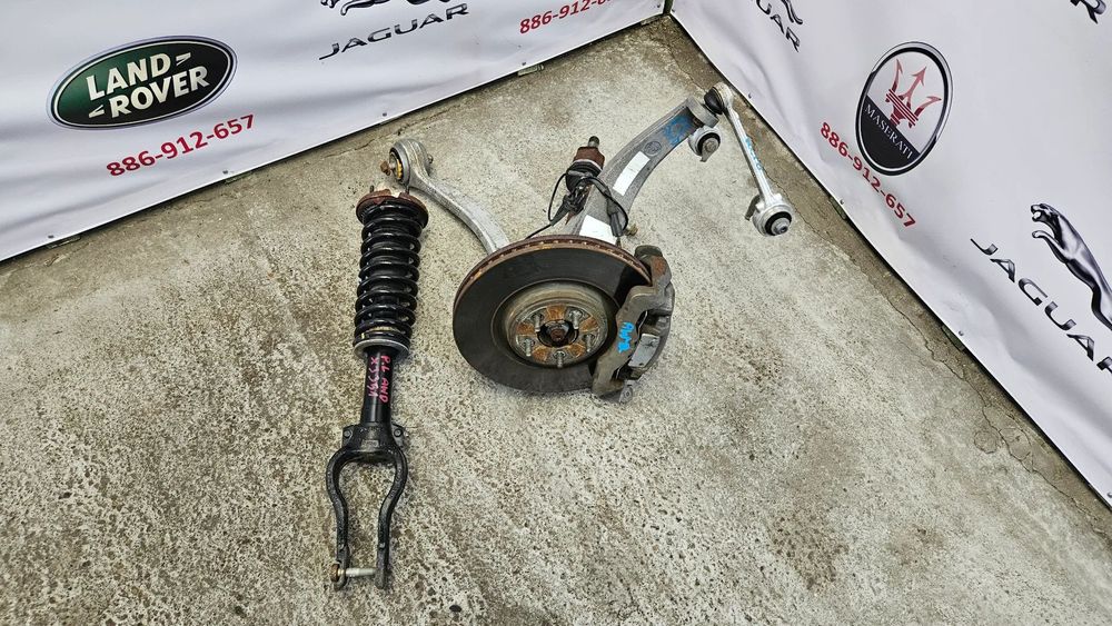 Jaguar XJ 351 3.0 SC 340 KM 306PS AWD 4x4 Kompletna zwrotnica przednia lewa Zwrotnica przód lewy Amor Amortyzator Półoś wahacze