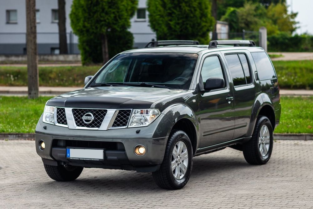 Nissan Pathfinder 2006r 7-osobowy 4x4 plus rekuktor KLima Grz.fotele Bez Rdzy