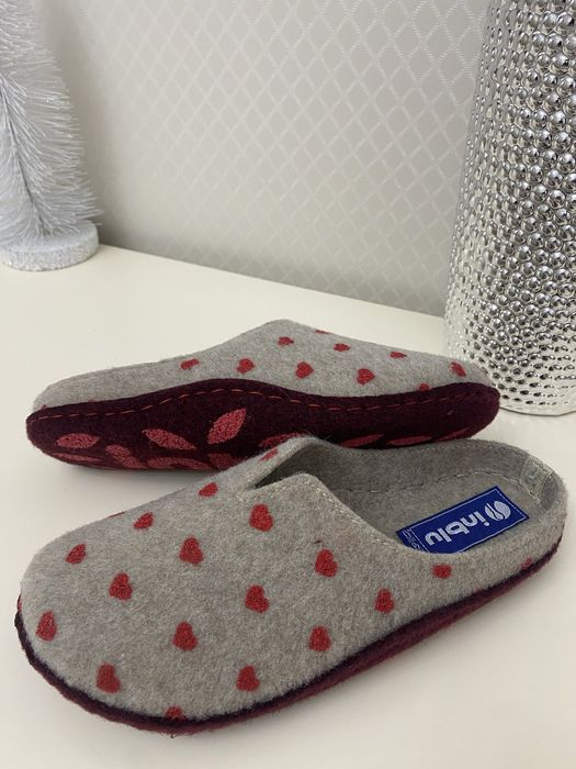 Жіночі повстяні (войлок) тапочки Inbli,бежеві та сині.Розмір у розмір.