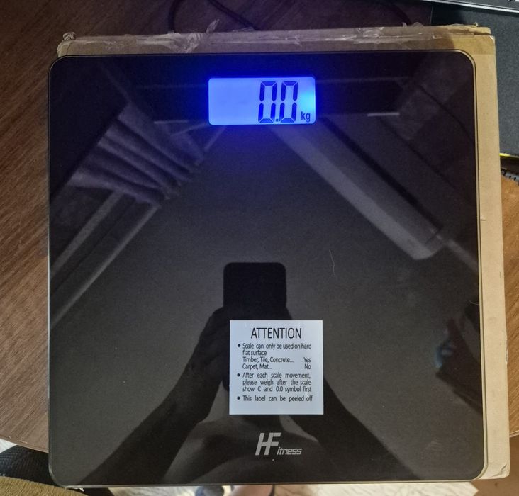BATHROOM SCALE Ваги 180кг.