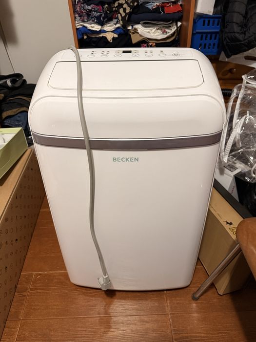 Ar Condicionado Portátil BECKEN BAC4255 (23 m² - 12000 BTU - Branco)