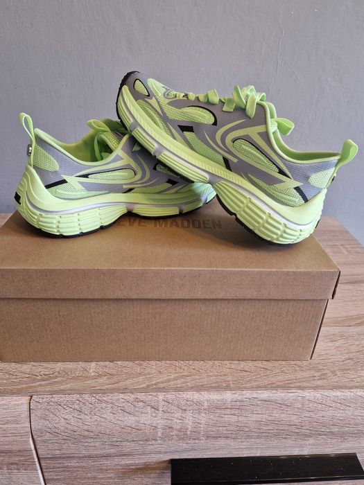 Steve Madden  Power 2 Neon Green rozm. 37