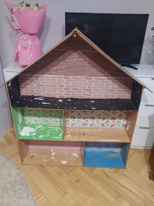 Продам дитячий будинок із ламіната водостійкого