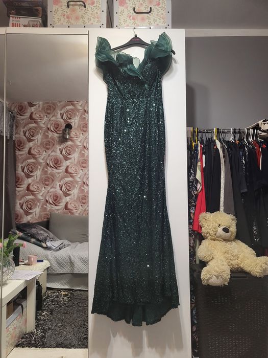 Cekinowa zielona sukienka maxi, hiszpanka , syrenka, z dłuższym tyłem