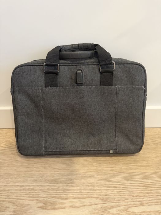 Troba HP na laptopa 15,6”