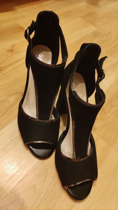 Buty czarne na słupku  roz 37