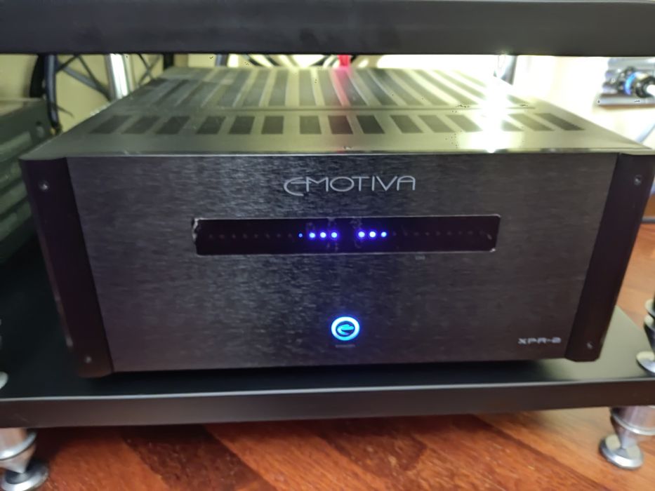Emotiva XPA-2 Gen2 підсилювач потужності. Усилитель мощности.
