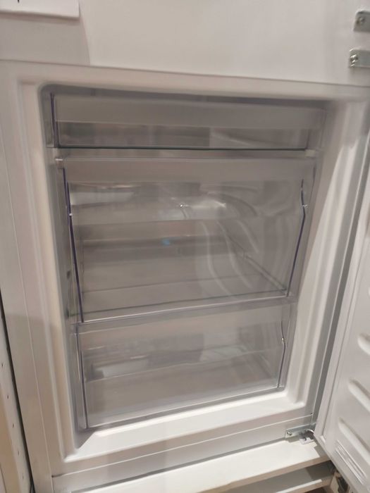 RÅKALL Frigorífico/congelador, IKEA 500+ integrado, 153/79 l