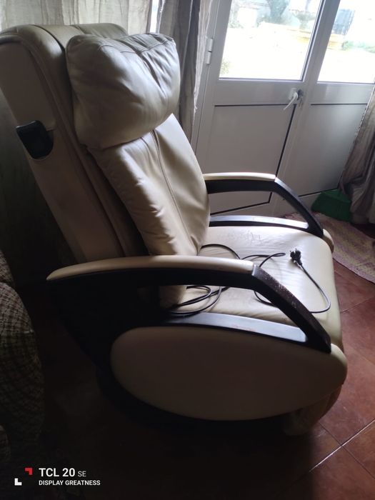 Cadeira de relaxamento com váriad funções de massagem