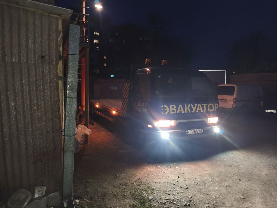 Продам евакуатор MITSUBISHI CANTER
