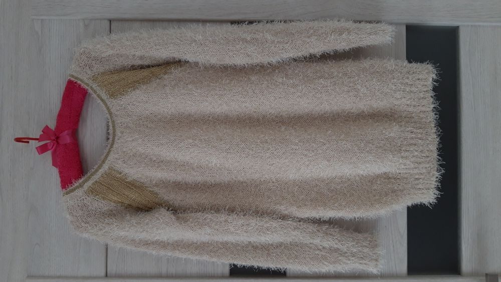 Sweter włochaty S Bershka