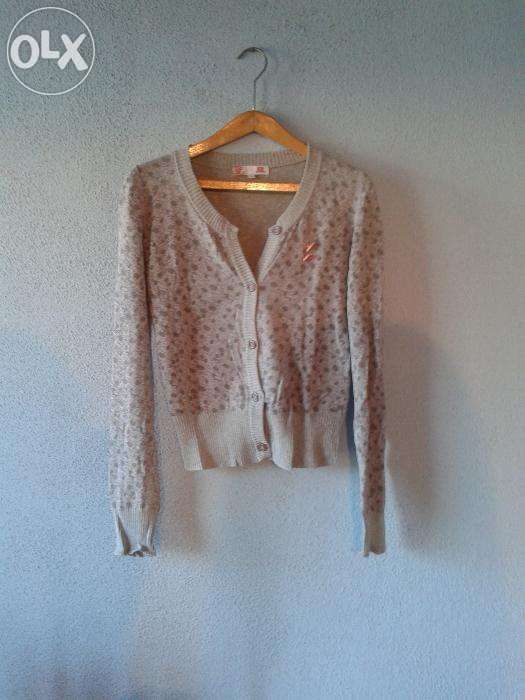 Rozpinany sweterek Cropp