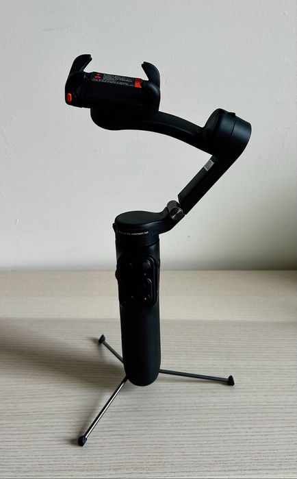 Gimbal do telefonu Hohem iSteady V3 – AI Tracking / Podświetlenie LED