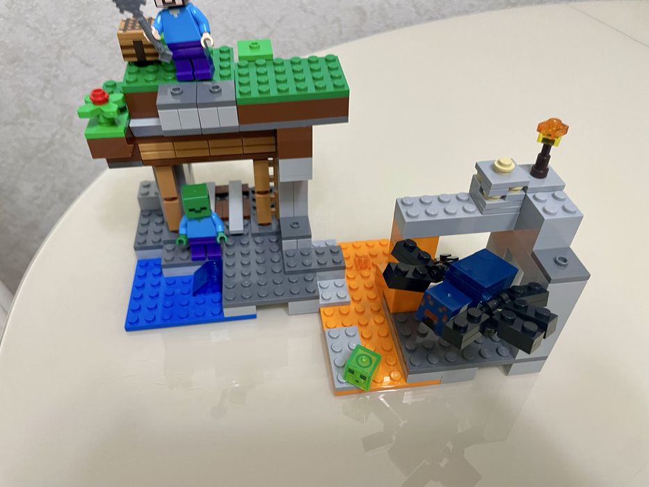 Оригінал! LEGO Minecraft покинута шахта