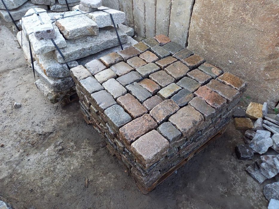 Kostka brukowa granitowa z licem 15/17 kolor