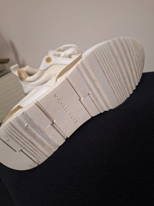 Adidasy Michael Kors . Roz około 35