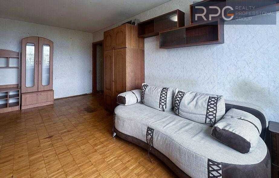 Продається 3к. квартира по вул. А.Солов'яненка,8  рк