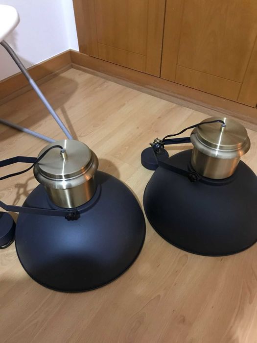 Vendo 2 Candeeiros Pretos/ Dourados