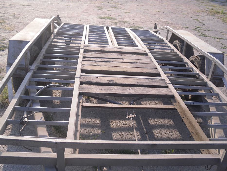 продам лафет для перевозки легковых автомобилей