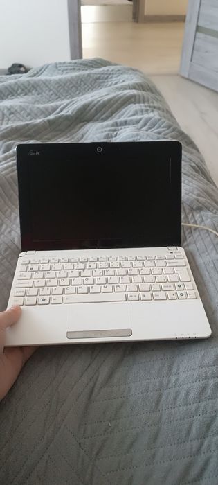 Недбук асус в неробочому стані