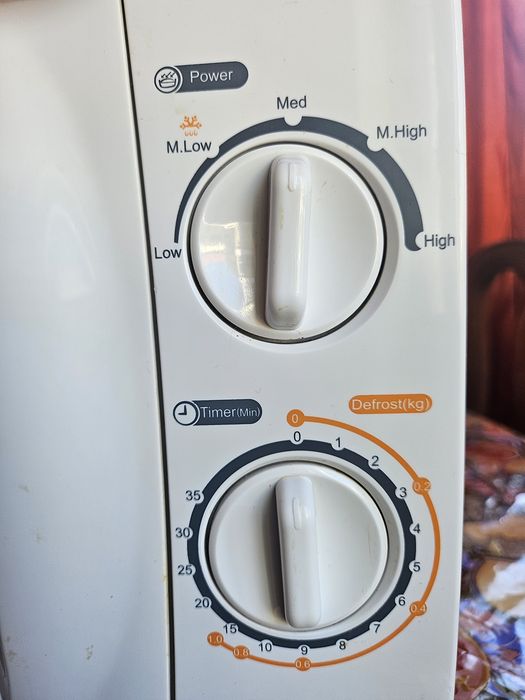 Microondas branco Kunft
