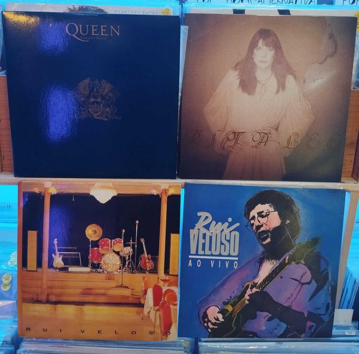 Vinil Zappa Doors Violent Femmes waterboys  Eno Queen Delfins,