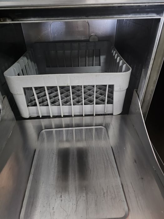 Máquina lava chávenas