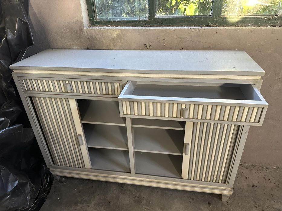 Armário Antigo (cor clara)