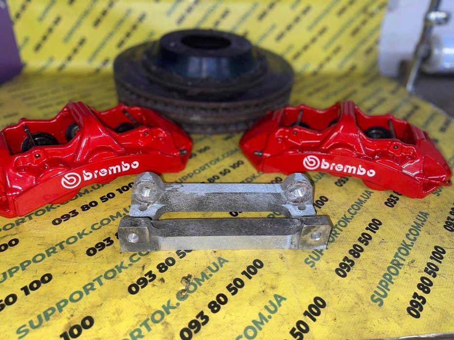 Гальмівний комплект Toyota Land Cruiser супорт диск колодки кронштейни