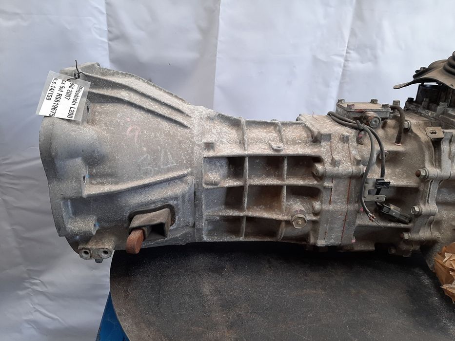 Caixa de velocidades manual MITSUBISHI L 200 / Triton Pick Up Chassis