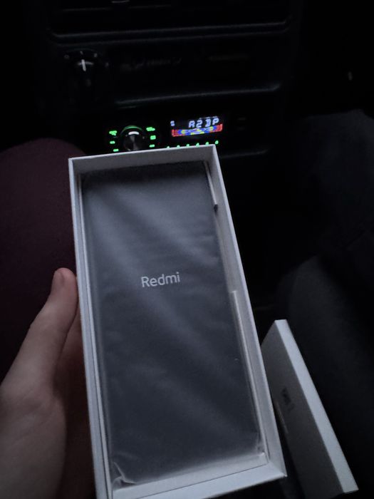 Продам Xiomi redmi note 12 5g 6/128gb