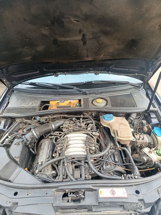 Audi а6с5 2.4 бензін