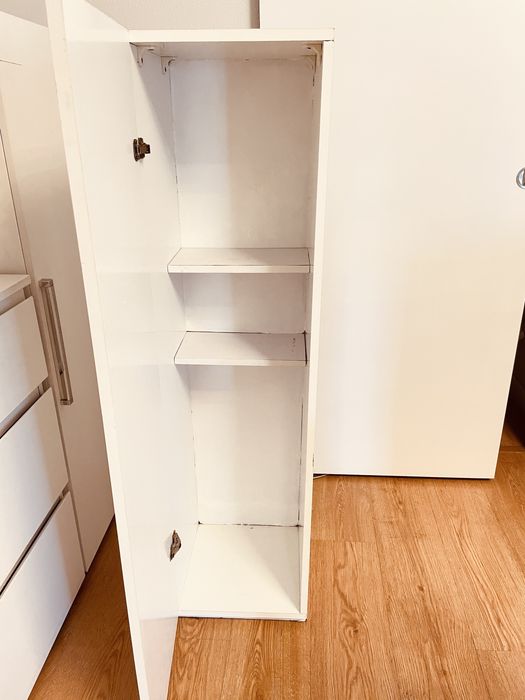 Móvel multiuso para casa de banho ou dispensa.