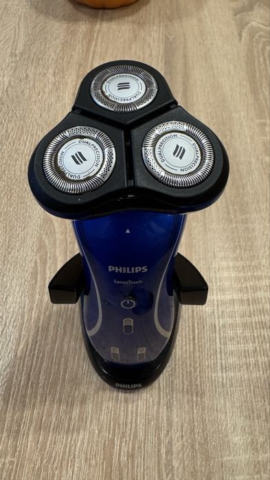 Pack Philips – Máquina de Barbear + Aparador (com lâmina nova)