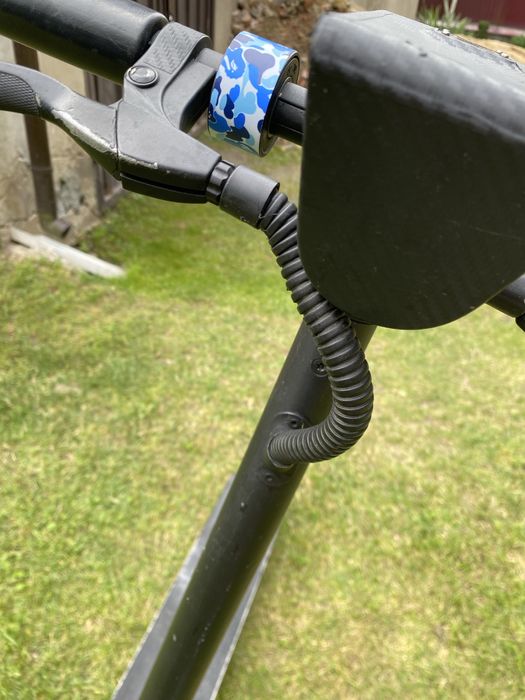 Електросамокат Bird