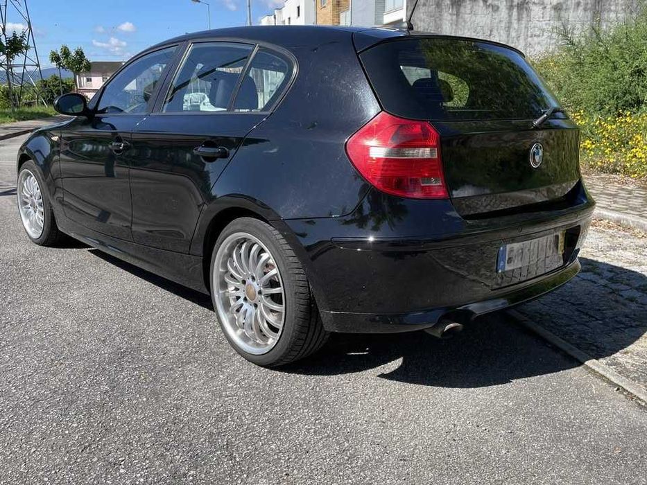 BMW 118d (2009) - Nacional - Muito Estimado