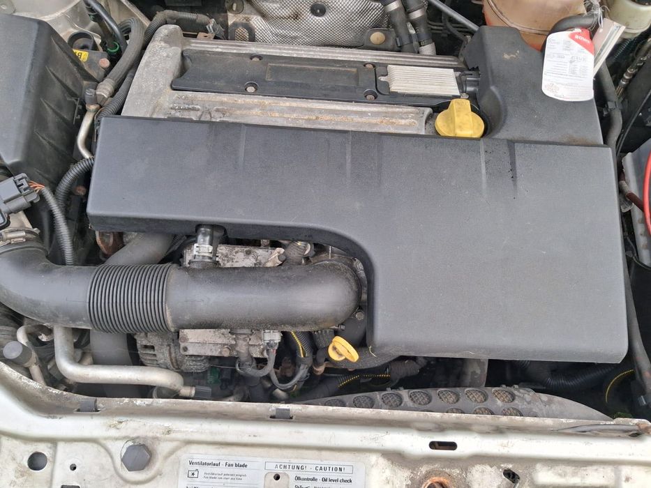 Lampa przód  opel vectra c , diesel, 2004