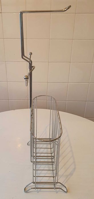 Suporte de chão para casa de banho