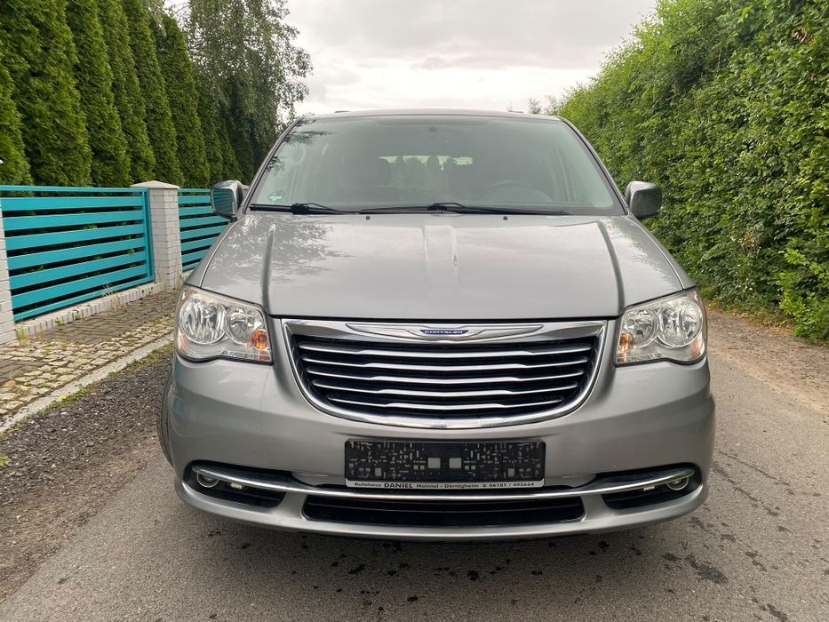 Chrysler Town & Country Voyager LPG  Dvd PL