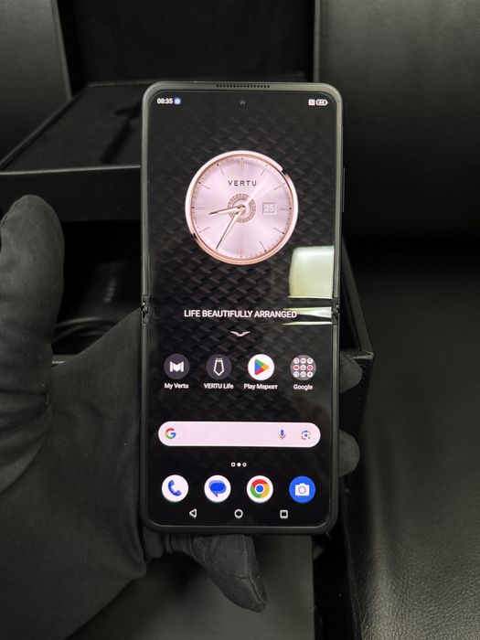 VERTU IRONFLIP Jade Black calf